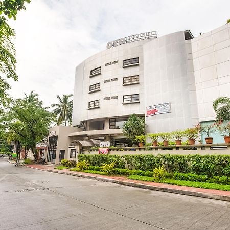 Anglo Residences Manila Quezon City Extérieur photo