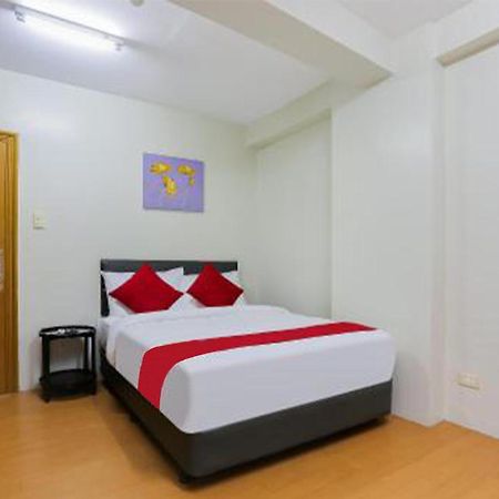 Anglo Residences Manila Quezon City Extérieur photo
