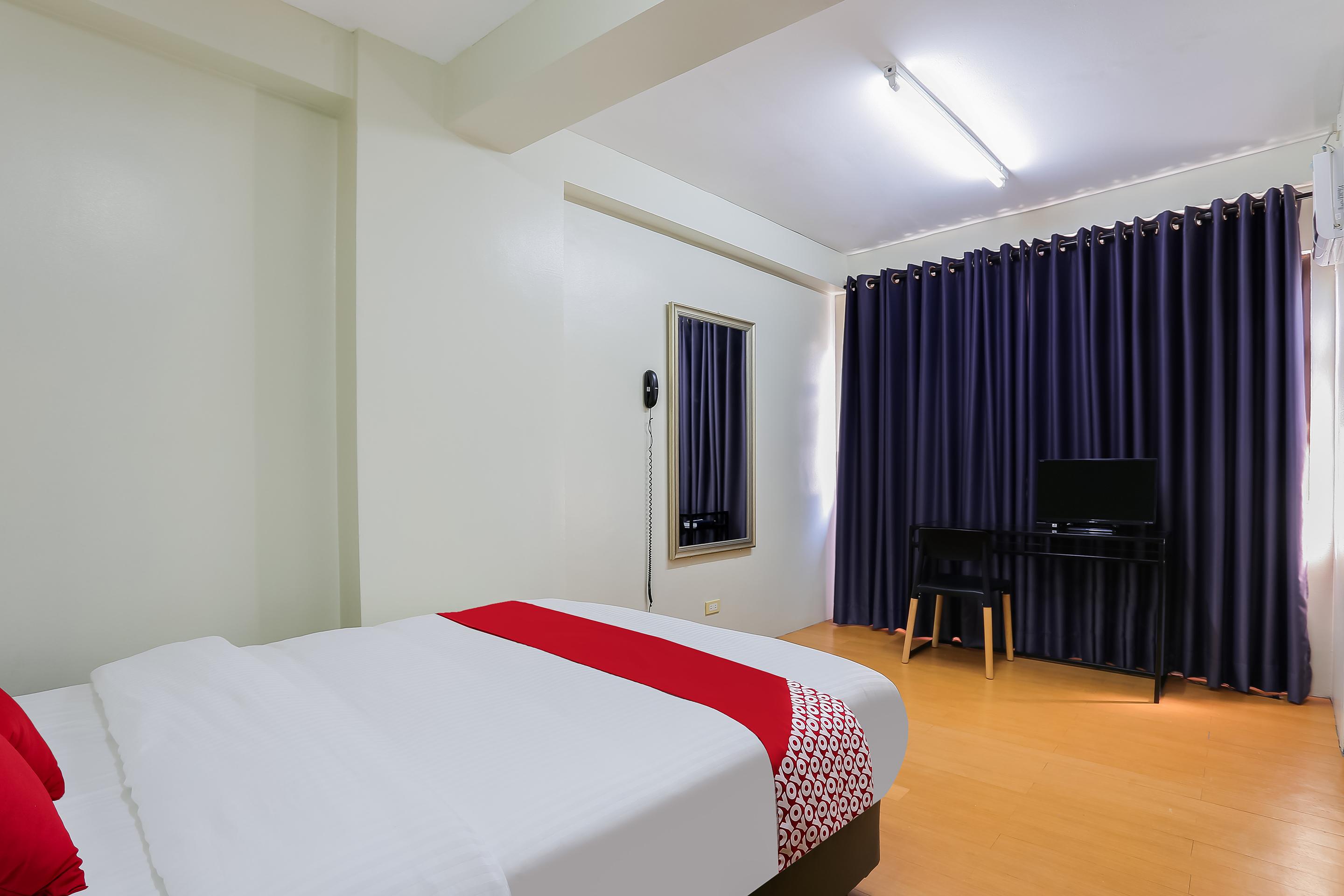 Anglo Residences Manila Quezon City Extérieur photo