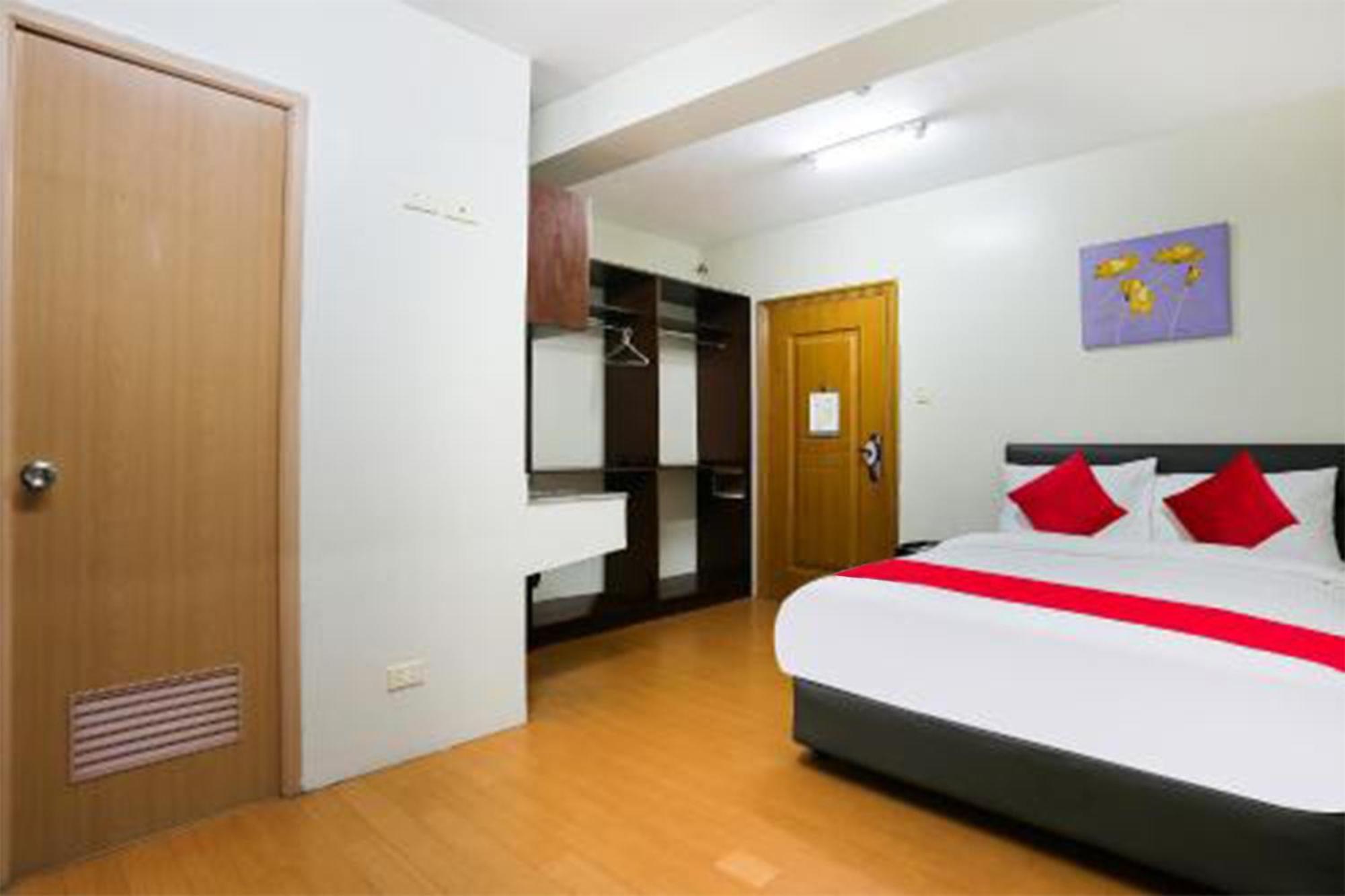 Anglo Residences Manila Quezon City Extérieur photo
