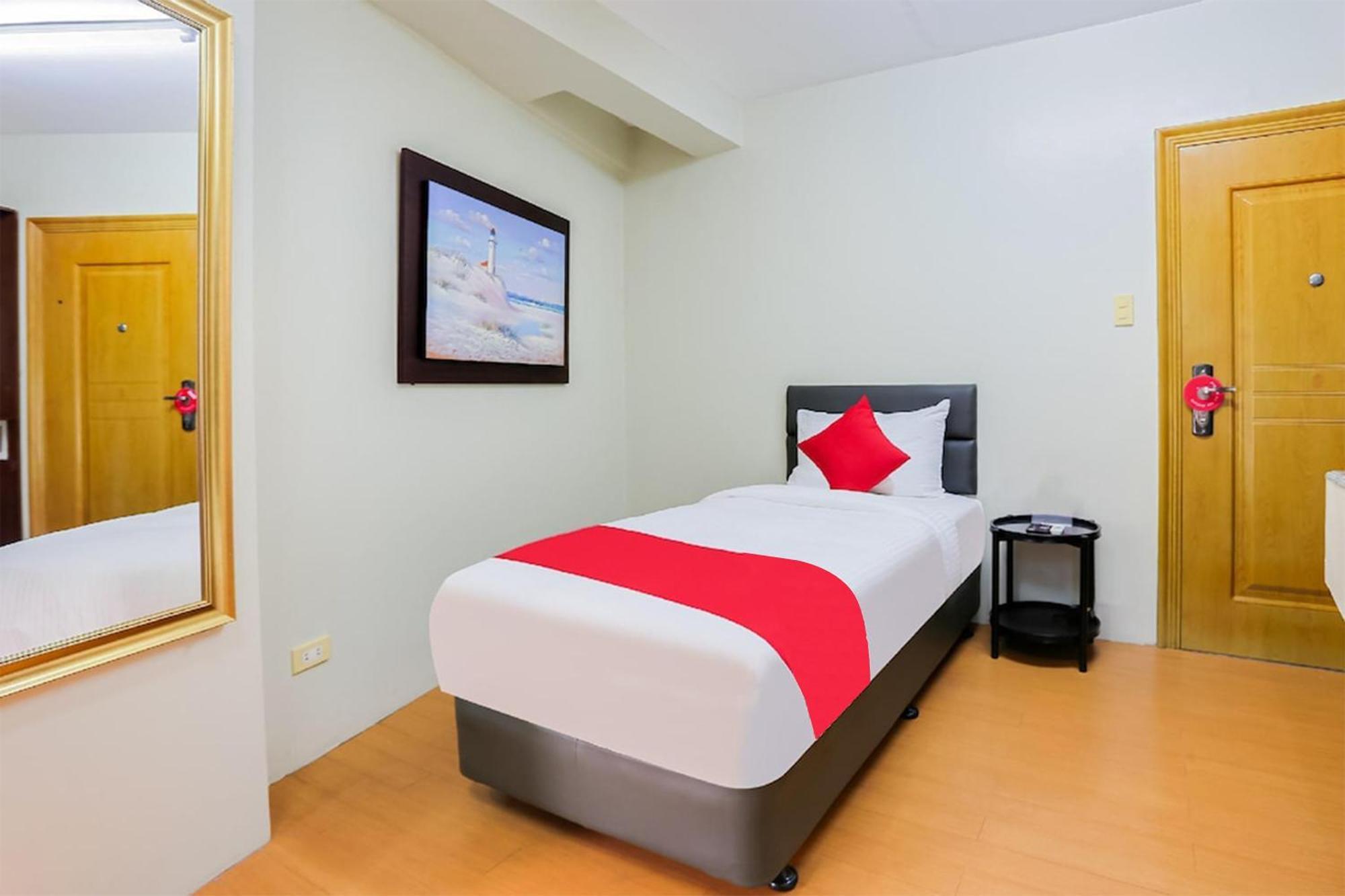 Anglo Residences Manila Quezon City Extérieur photo